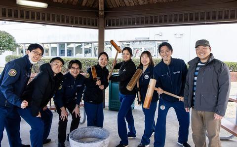Photo Of Japanese Fellows from United States Navy Medicine Readiness and Training Command (USNMRTC) Yokosuka coordinated a mochitsuki (mochi pounding) cultural exchange event for their U.S. counterparts at United States Naval Hospital (USNH) Yokosuka.