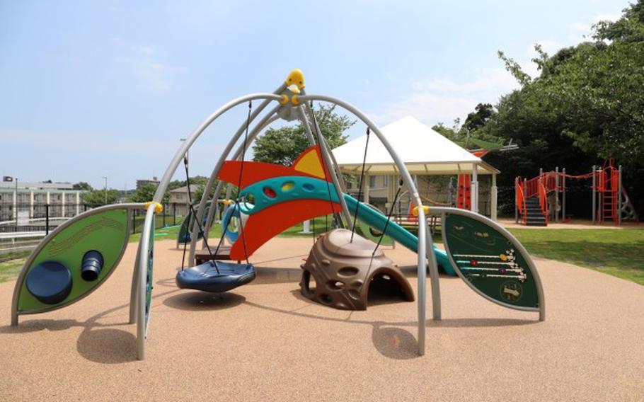 A newly renovated playground on top of Chapel Hill is now open to the community. This and one other playground here recently reopened, with more set to reopen in the near future, providing children in the community with an ideal outlet for play and physical activity just in time for summer vacation. (Noriko Kudo)