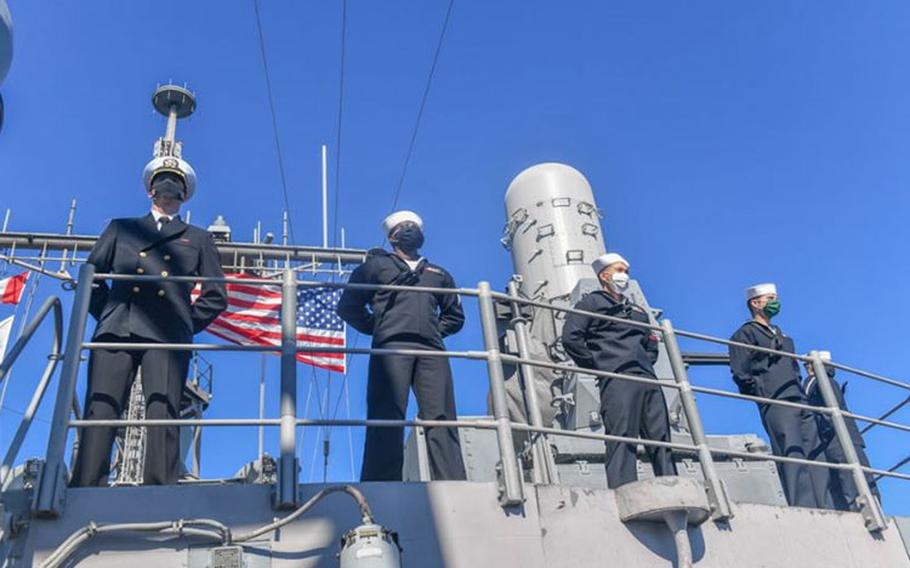 YOKOSUKA, Japan (Nov. 10, 2020) - Sailors man the rails as the Ticonderoga-class guided-missile cruiser USS Antietam (CG 54) returns to Yokosuka, Japan. Antietam’s return marked the end of a nine-month deployment in the U.S. 7th Fleet area of responsibility in support of security and stability in the Indo-Pacific. (Photo by Mass Communication Specialist 3rd Class James Hong)