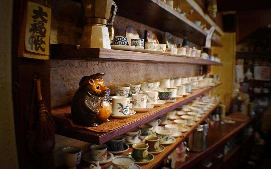 tea cups