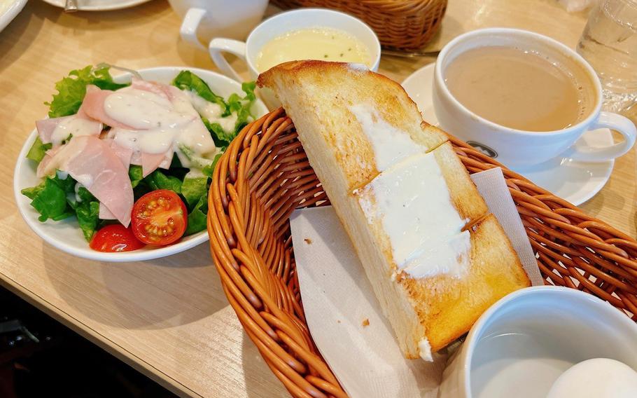 toast, mini salad and coffee
