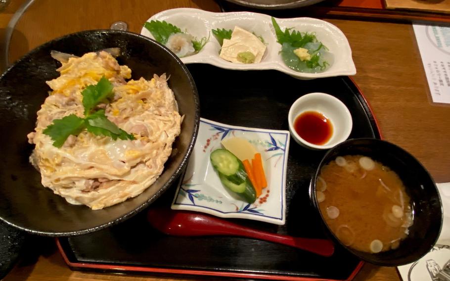 oyakodon at Sansui