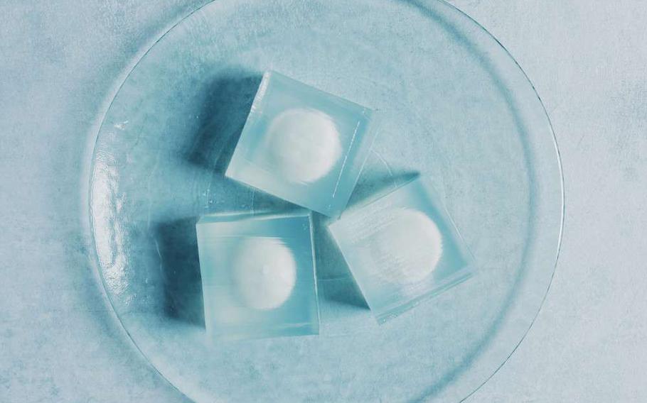 Aesthetic jelly