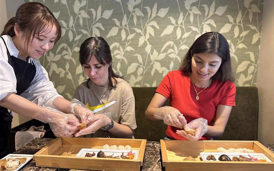 Toyokawa Inari Sushi Cooking Class (Toyokawa City)