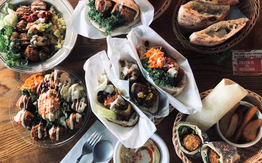 A staple of vegetarian and vegan cuisine in Tokyo, Falafel Brothers serves up delicious pita sandwiches and plant-based karaage.