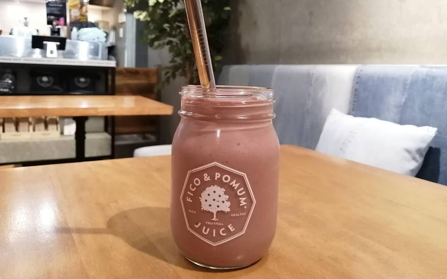 An acai smoothie from Fico & Pomum.