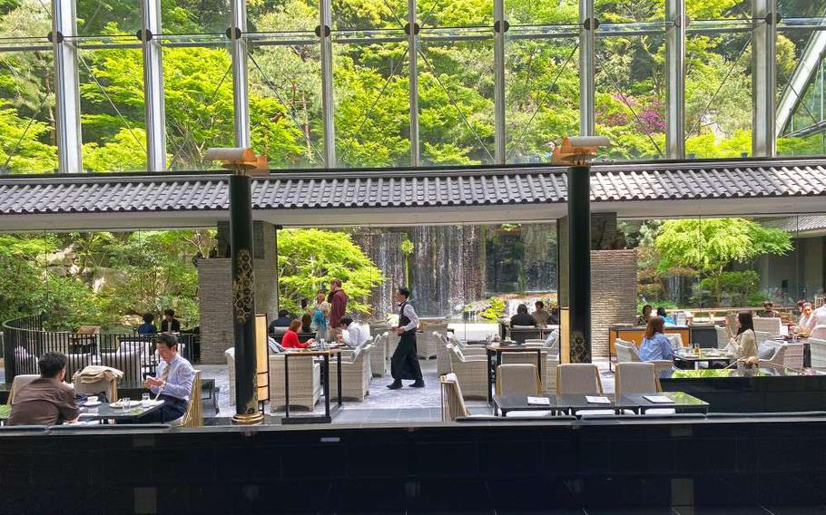 Café Lounge Pandora at Hotel Gajoen Tokyo