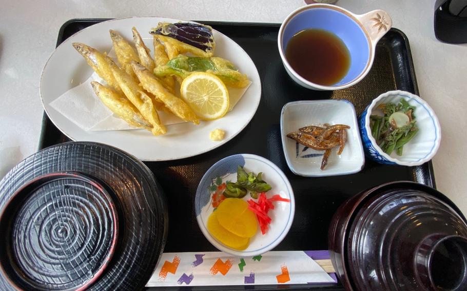 wakasagi tempura set 