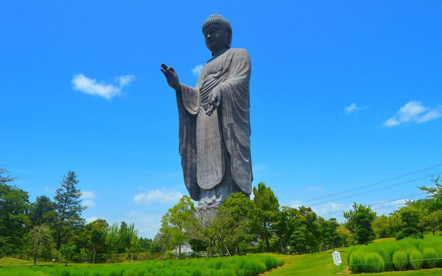 Ushiku Daibutsu