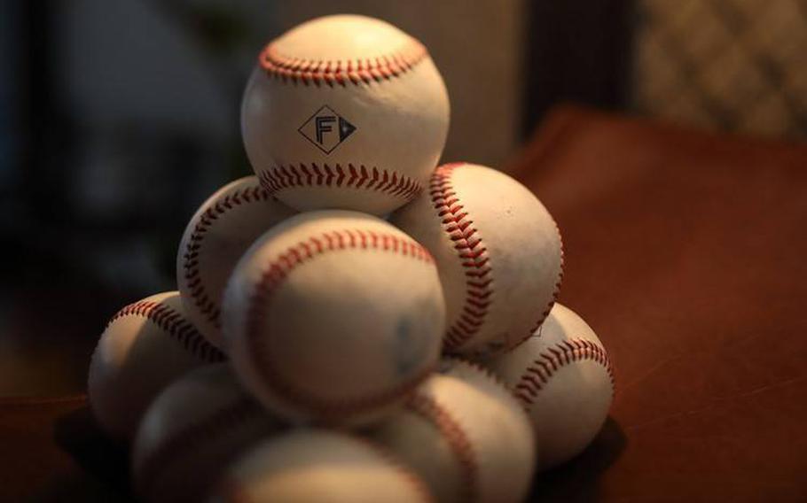 balls