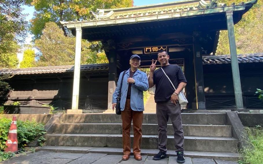Takahiro and Luis pose for one of the gates of Yushima Seido.