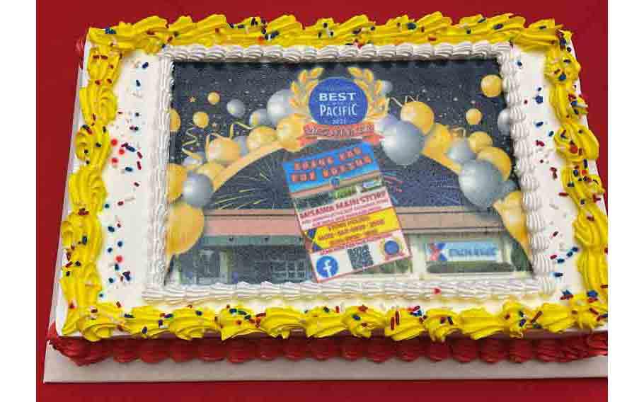 Misawa Main Exchange group photo BOP winner cake