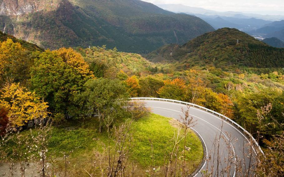 Irohazaka, a road leading from central Nikko to Lake Chuzenji; you can climb it either by bus or by car.