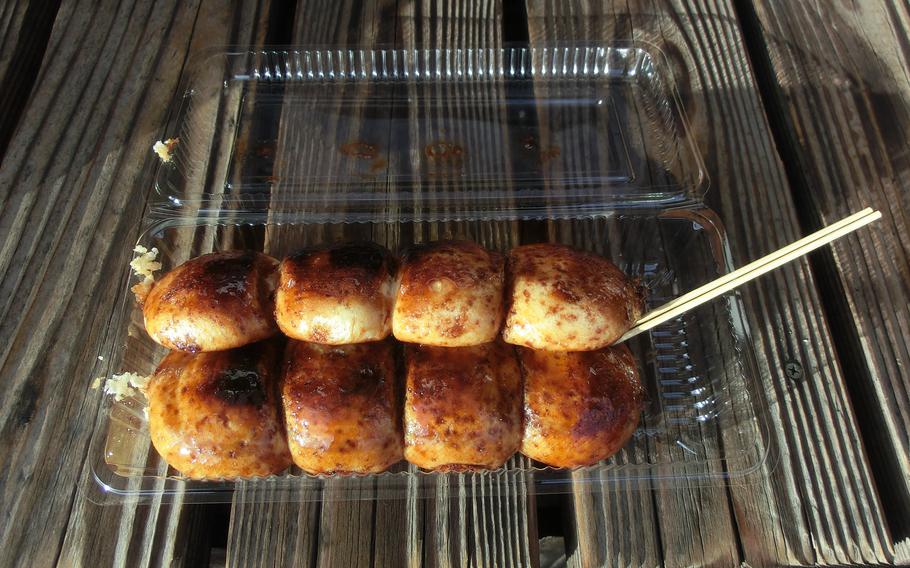 8 dumplings in a plastic package.