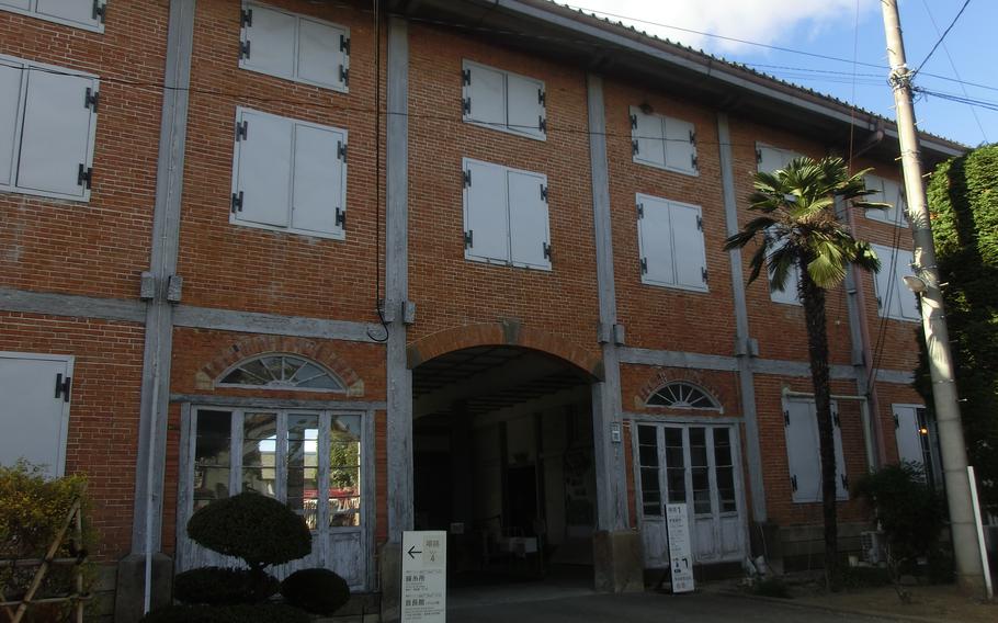 The front photo of East Cocoon Warehouse.