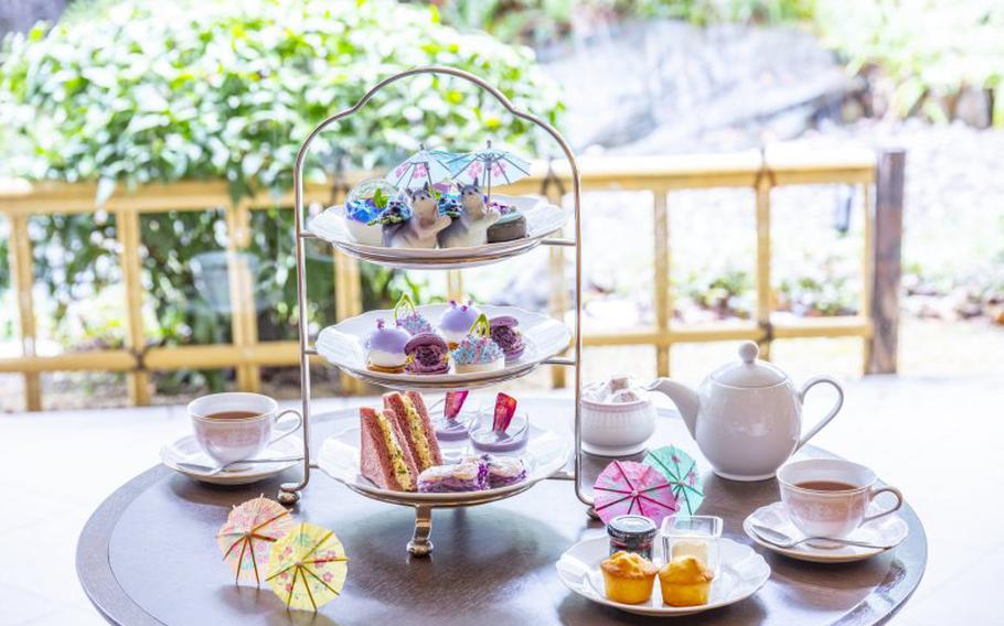 afternoon tea set.