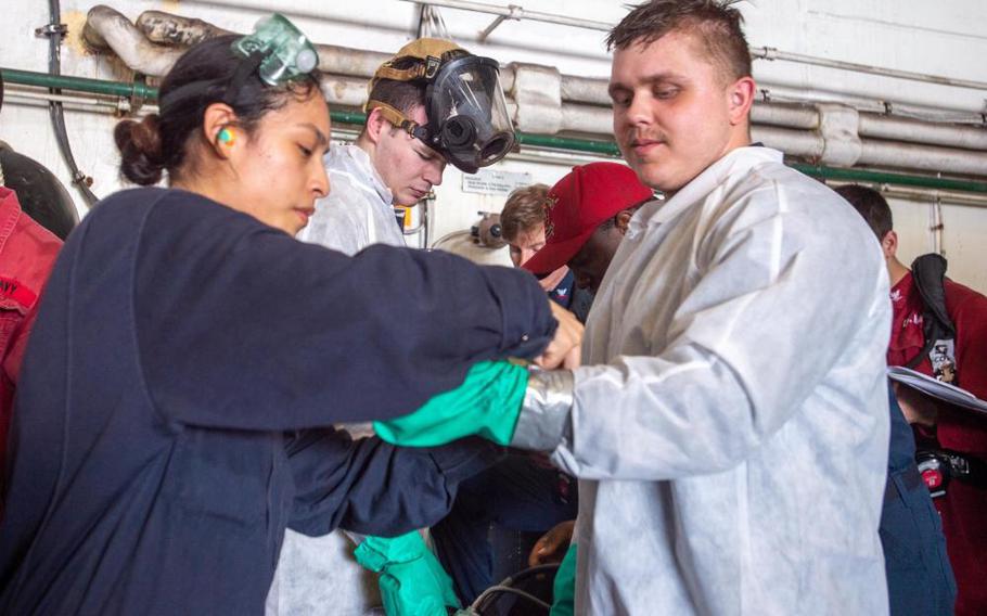 U.S. Navy photo by Mass Communication Specialist Seaman Natasha ChevalierLosada