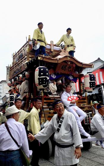 The procession through the streets.