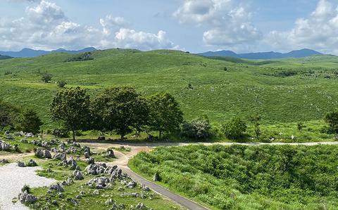 VIDEO: Exploring Japan: Beauty of Akiyoshidai Karst Plateau, limestone ...