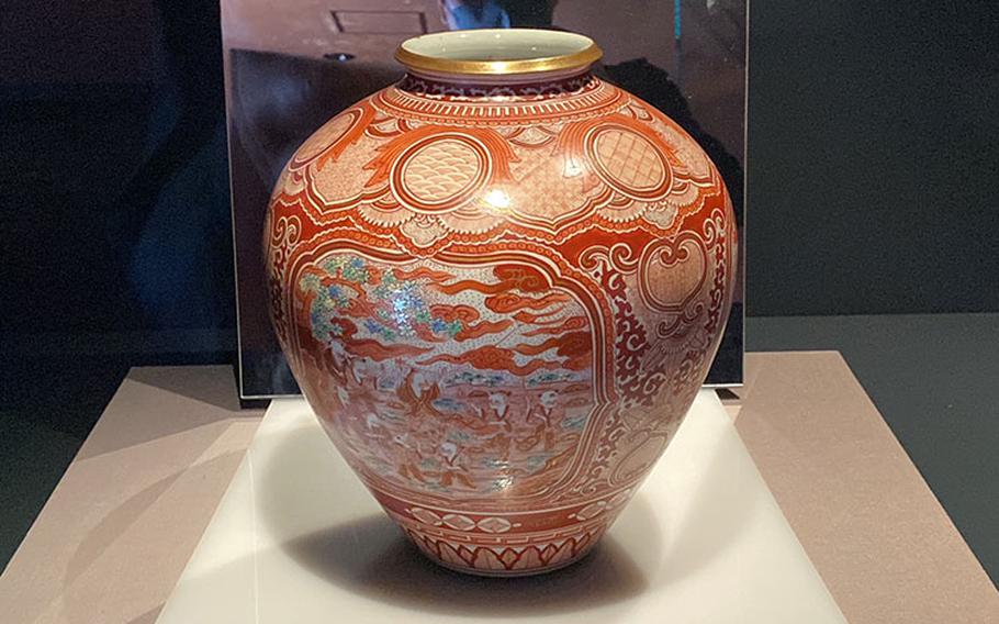 Kutaniyaki ceramics in Ishikawa Prefecture