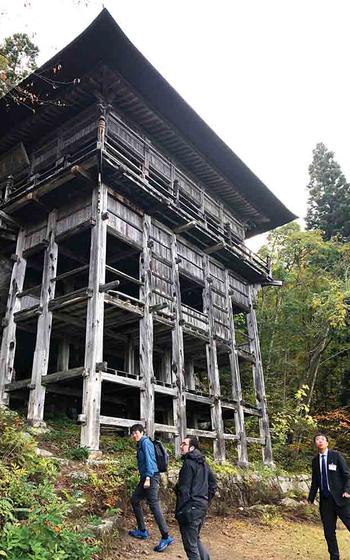 Sakudari Kannon Temple