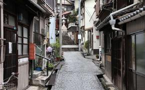 an alley in Onomichi
