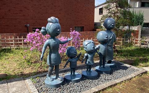 Photo Of Sazae-san family members’ statues